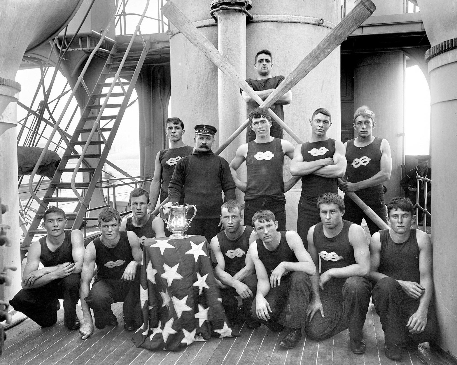 1896 USS NEW YORK OARSMEN Photo  (211-B)