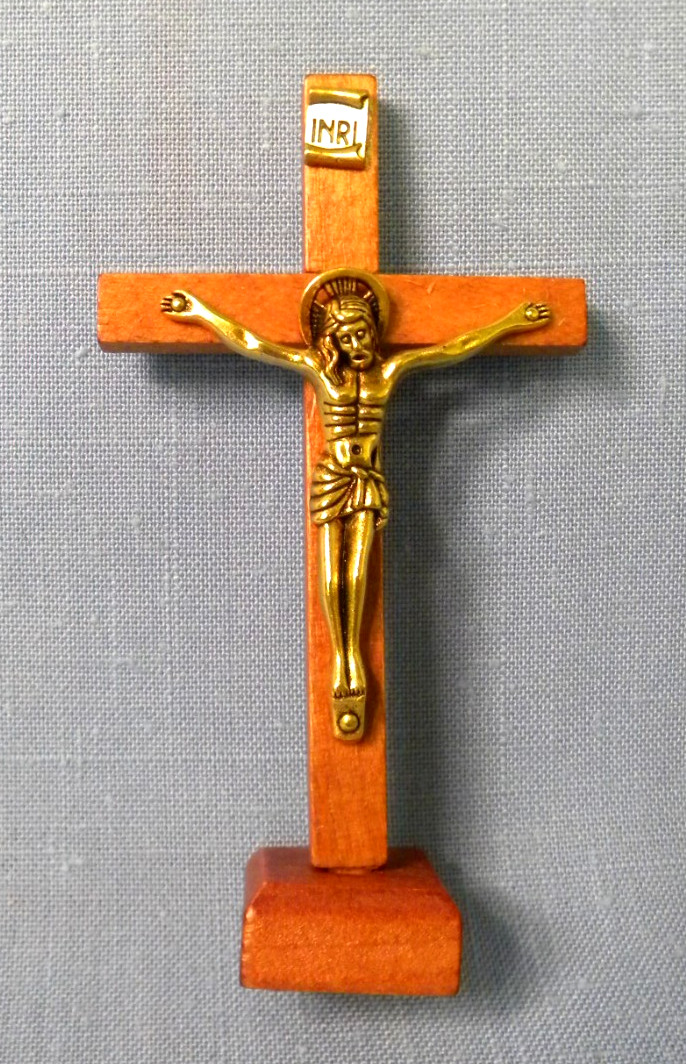 Crucifix Gold Finish Jesus on Cross Crucifixion Small Standing Sacred Heart New