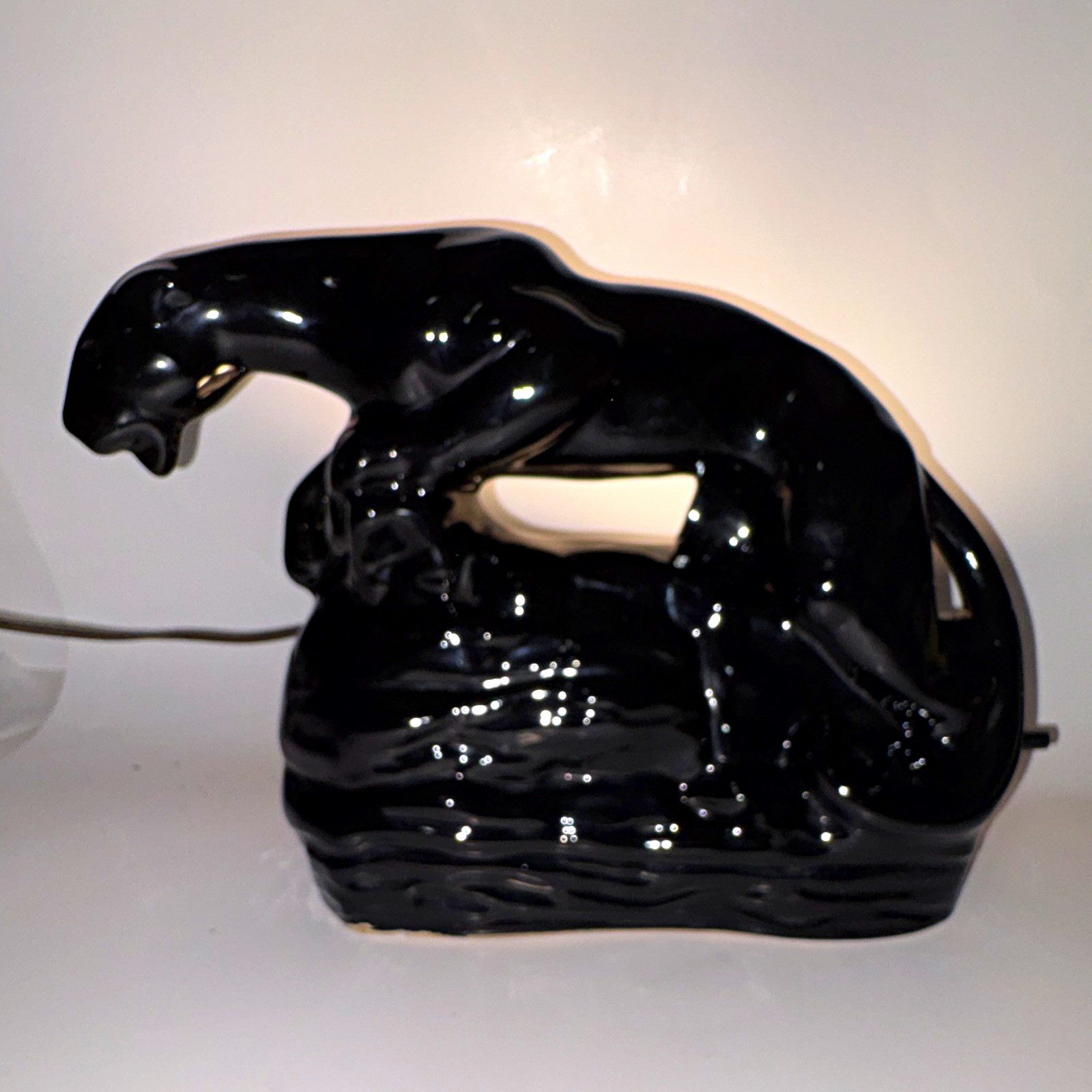 Vintage 1950s Black Glossy Ceramic Panther  TV Lamp Novelty Cat Animal WORKS