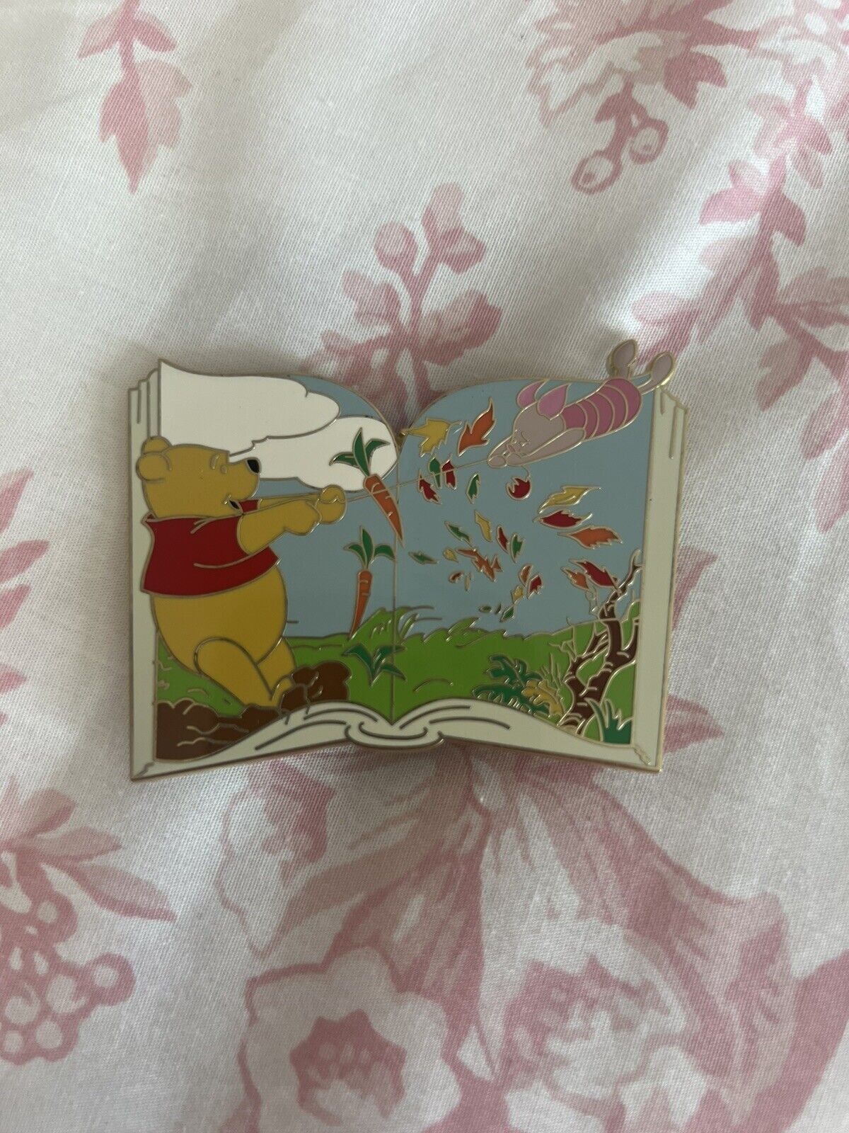 Disney Mog WDI Pooh & Friend Book Windy Blustery Day 45th Anniversary LE 250 Pin