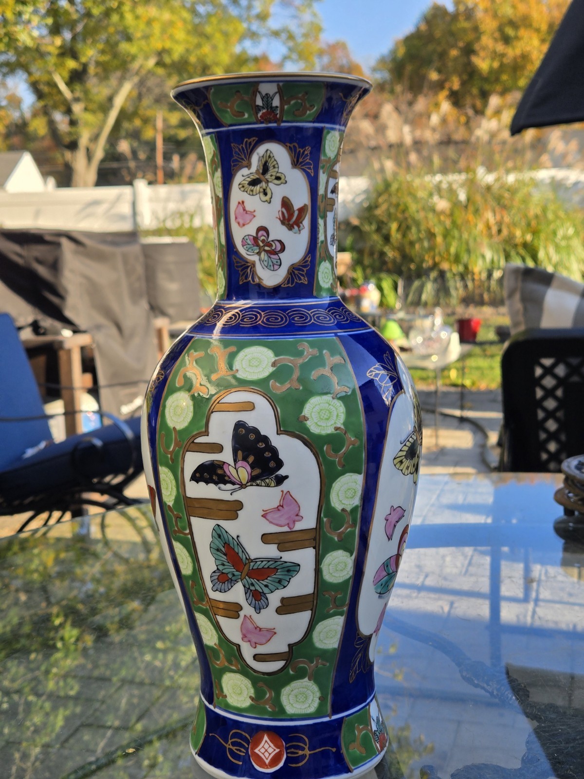 Hand Painted Imari Chinese Porcelain Vase Butterflies Vintage 🦋 
