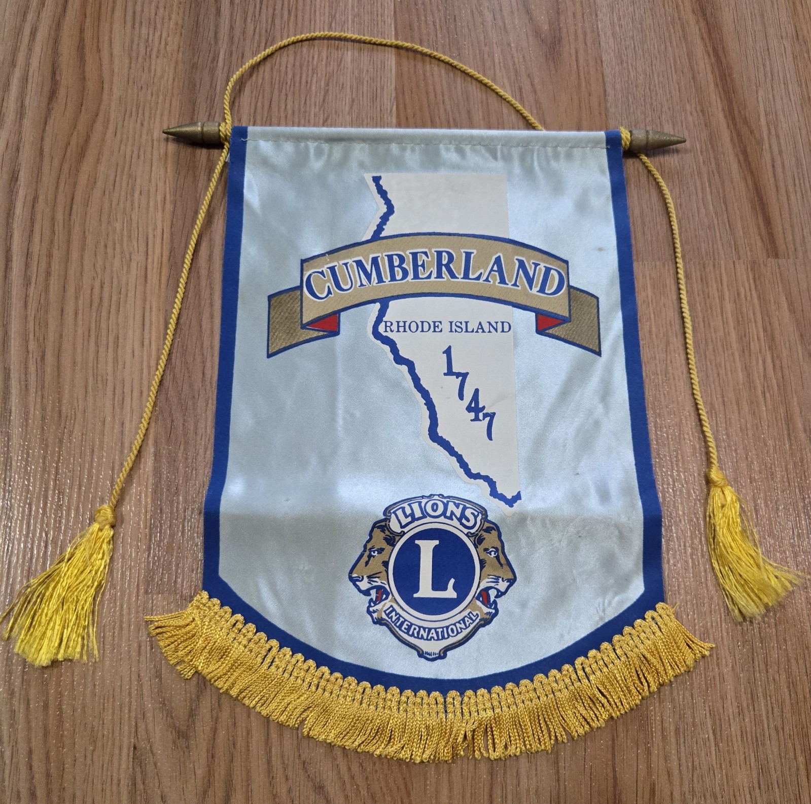 Lions Clubs International Banner Pennant Cumberland RI Rhode Island VTG 1747 10