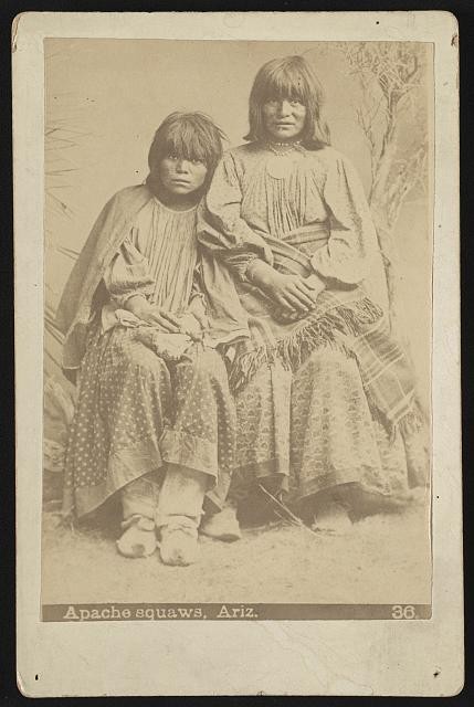 Photo:Arizona Apache Women Portrait 1880s Cabinet Photo Group Portrait