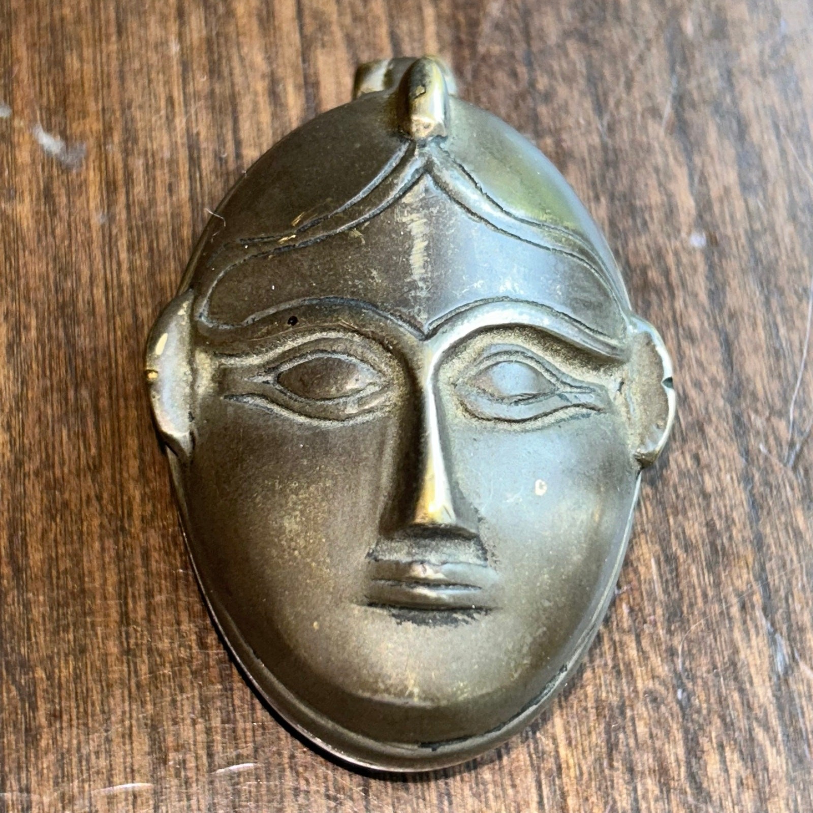 UNUSUAL 1920'S BRONZE FIGURAL MAHARAJA PRINCESS BOX OR  ASHTRAY W LIFT TOP