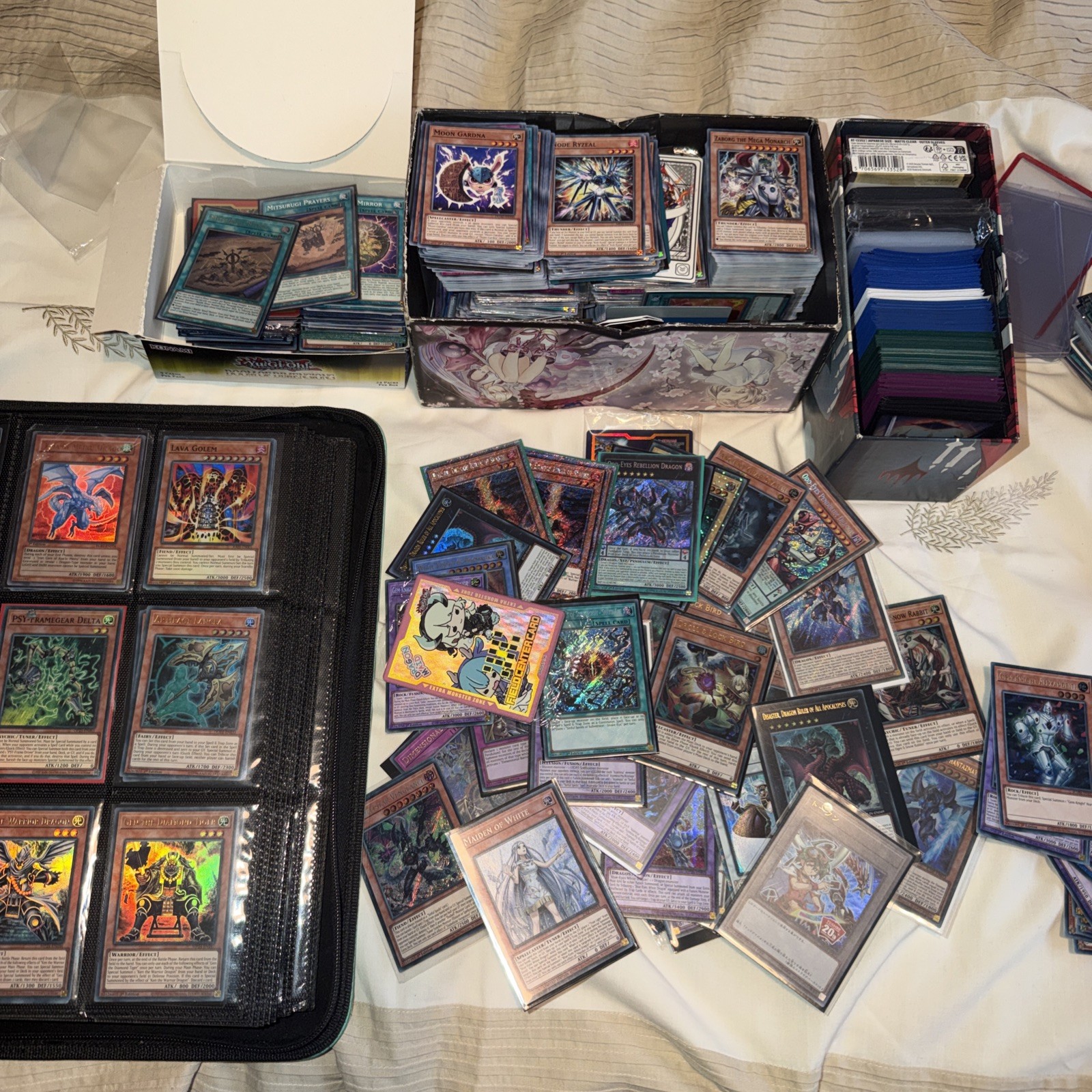 YuGiOh Card Massive Collection Joblot Bundle Bulk Holos Super Ultra Rare Set