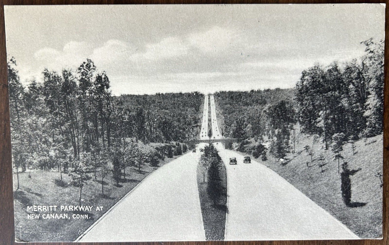 NEW CANAAN CT CONN~Merritt Parkway w/Old Cars~Vintage BW Unused Postcard