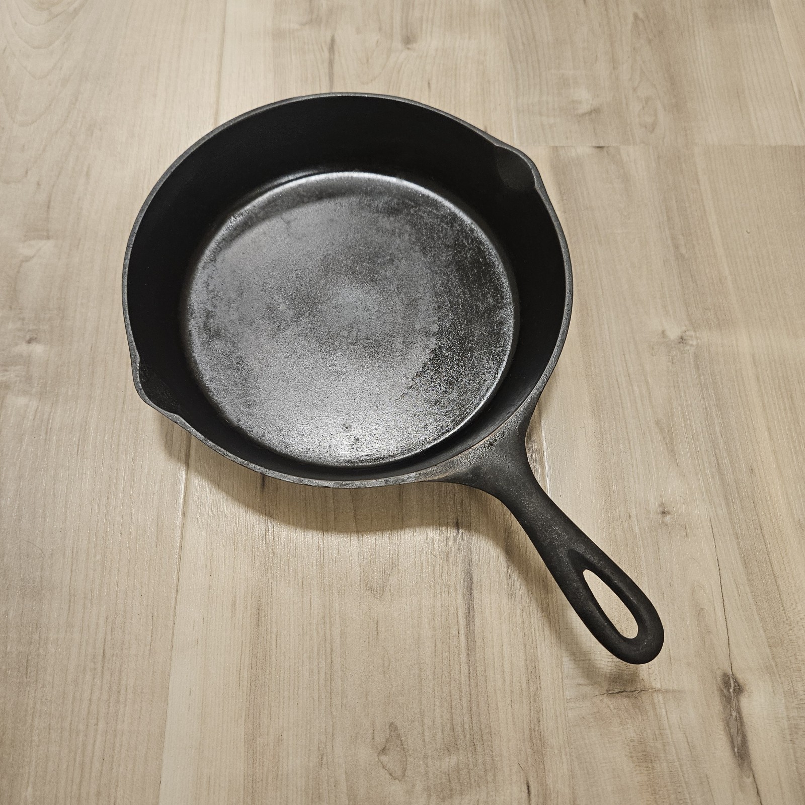 Vintage Lodge No. 6 Cast Iron Skillet 3-Notch Heat Ring Restored & Seasoned USA