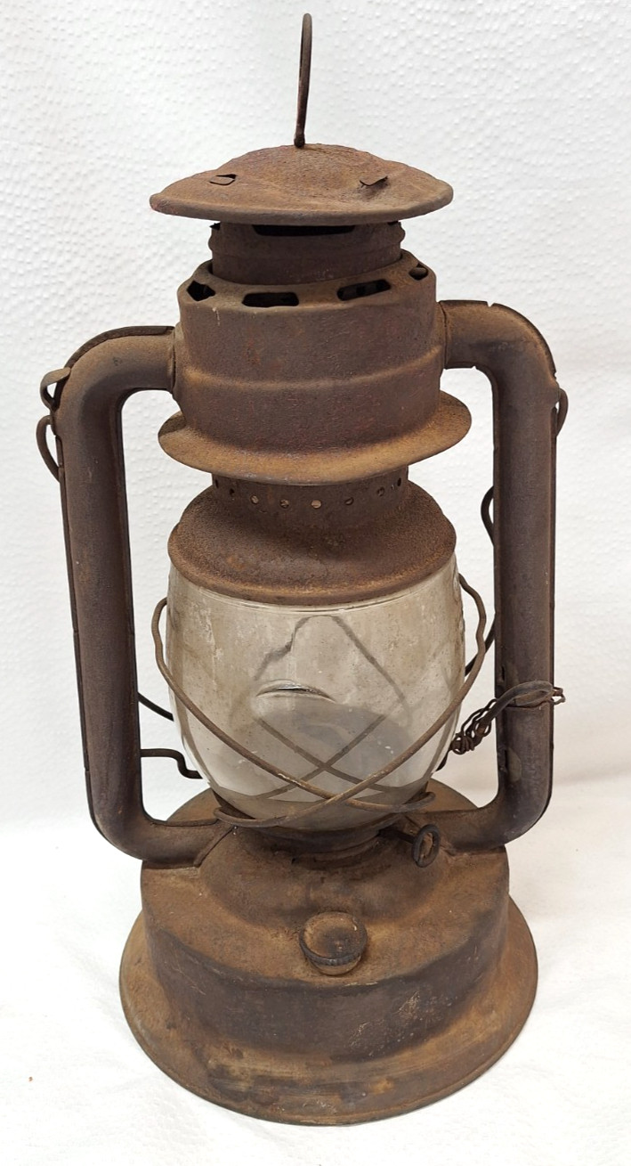 Vintage Dietz No. 2 Crown D-Lite Lantern NYUSA