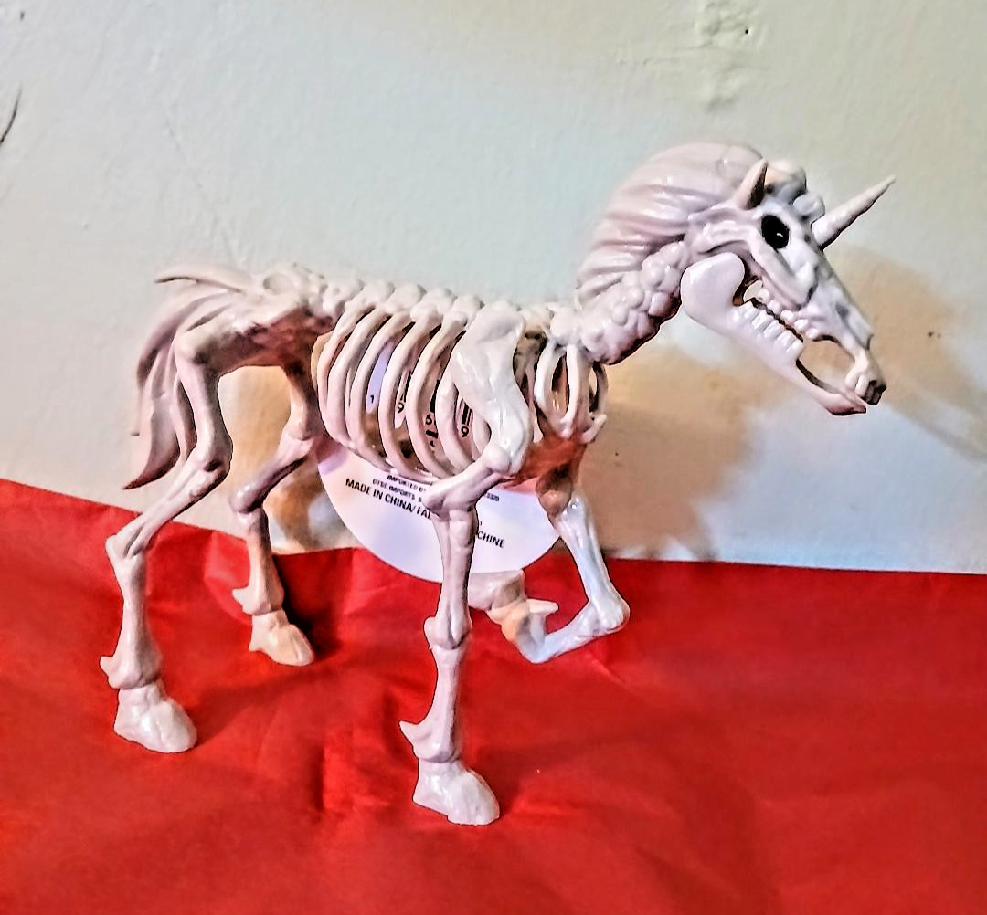 UNICORN SKELETON with Movable Jaw