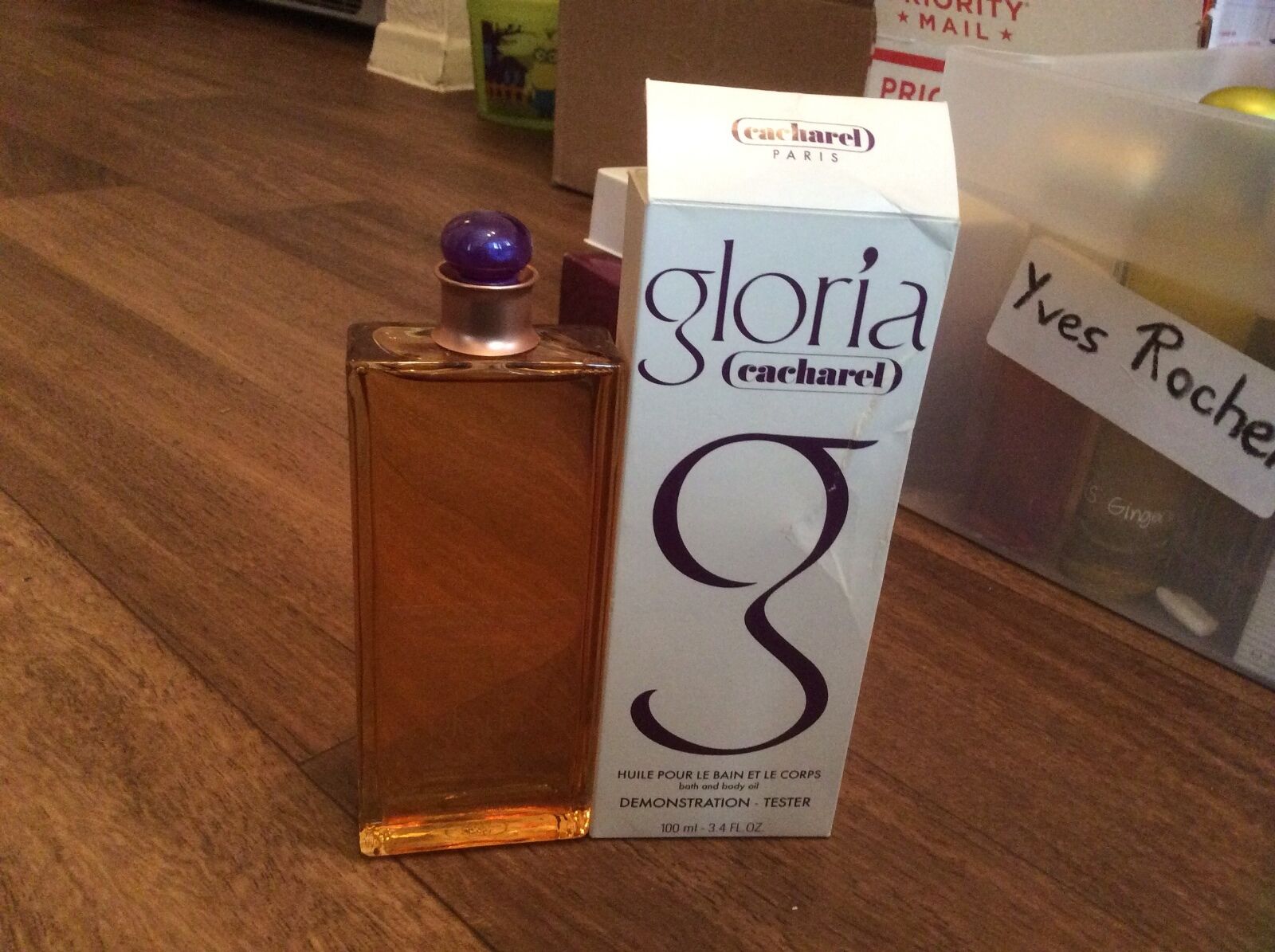 Vintage GLORIA BY CACHAREL PERFUMED BATH AND BODY OIL FOR WOMEN 3.4 OZ / 100 ML