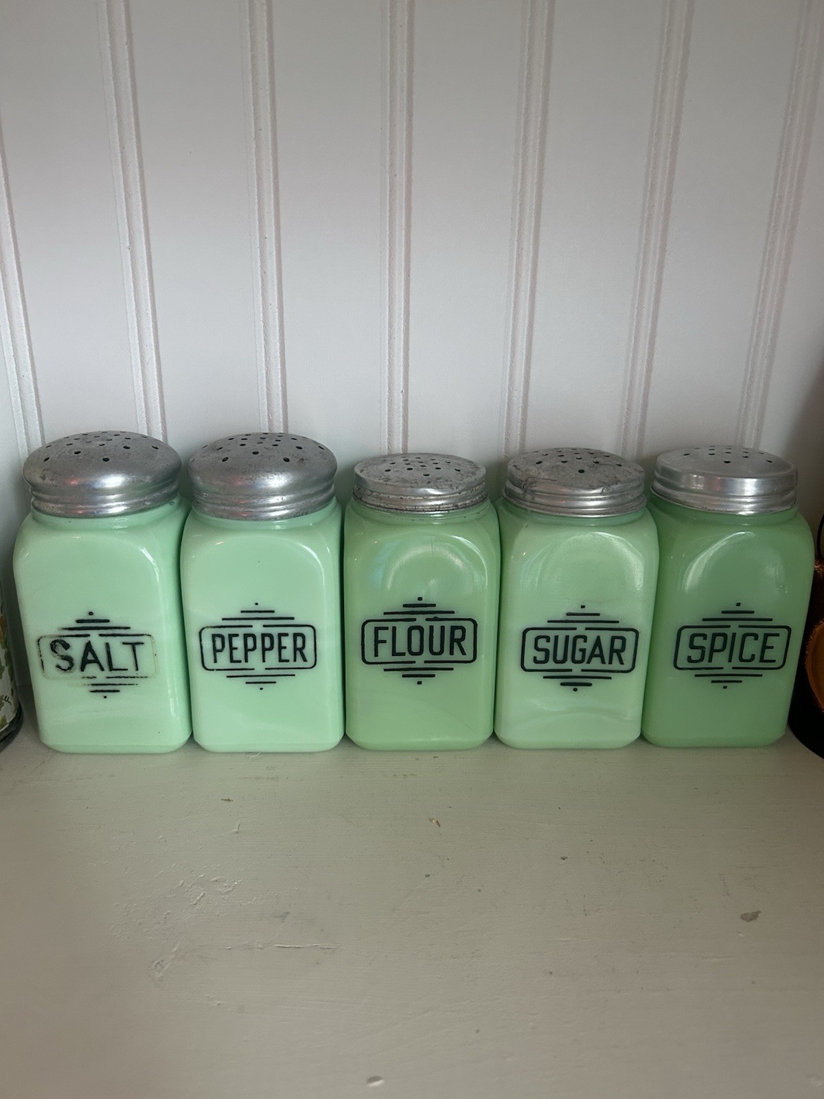 McKee Uranium Jadeite Box Shakers Full Set