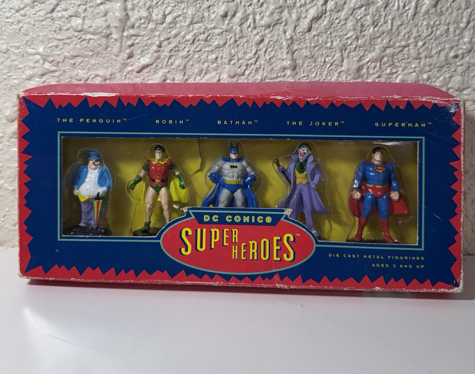 VTG 1993 DC Comic Super Heroes Metal Die Cast Figures Superman Batman Joker NEW