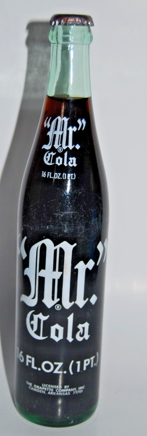 Vintage 1971 Mr. Cola Soda Bottle - 16oz Pint - FULL & SEALED - Great Condition Vintage 1971 Mr. Cola Soda Bottle - 16oz Pint - FULL & SEALED - Great Condition