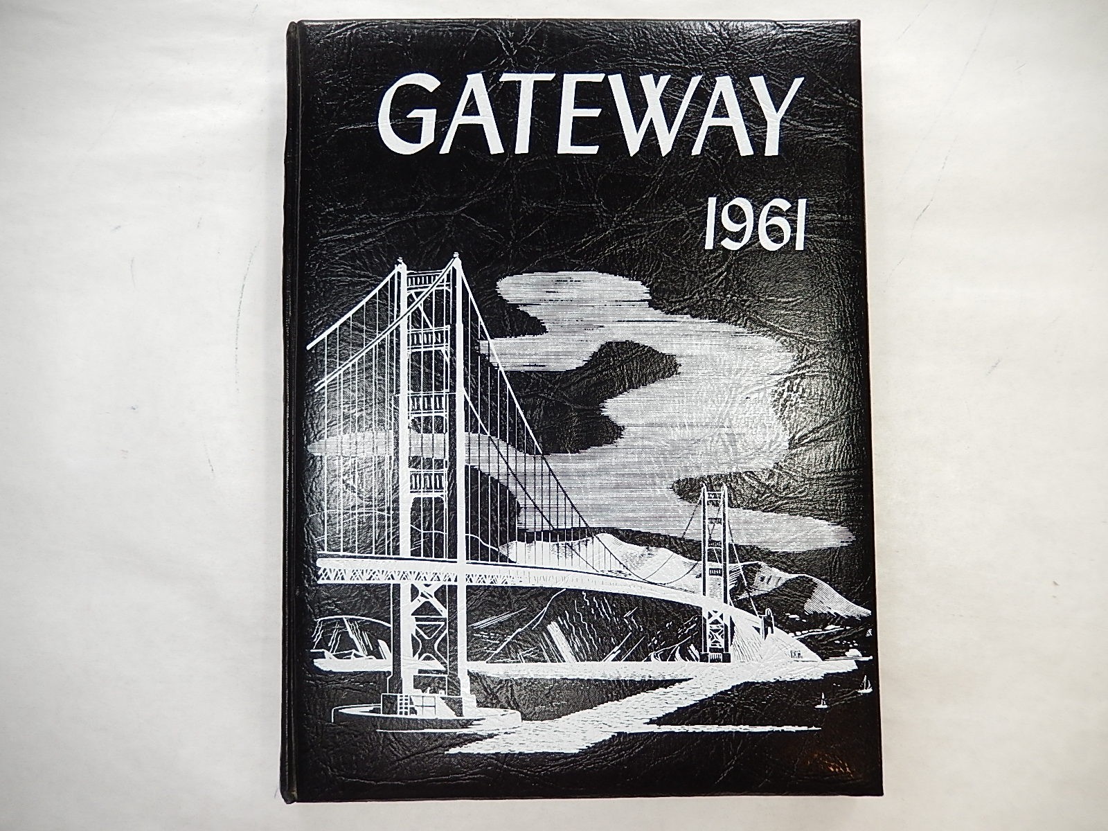 Yearbook, Simpson Bible College, San Francisco California, 1961, Gateway