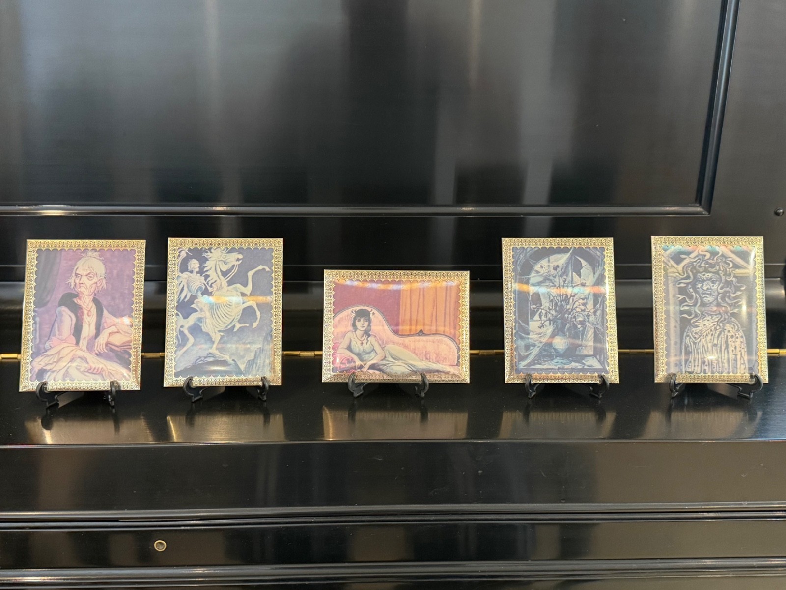 Lot of (5) Disney Haunted Mansion 30th Anniversary Lenticular Cards