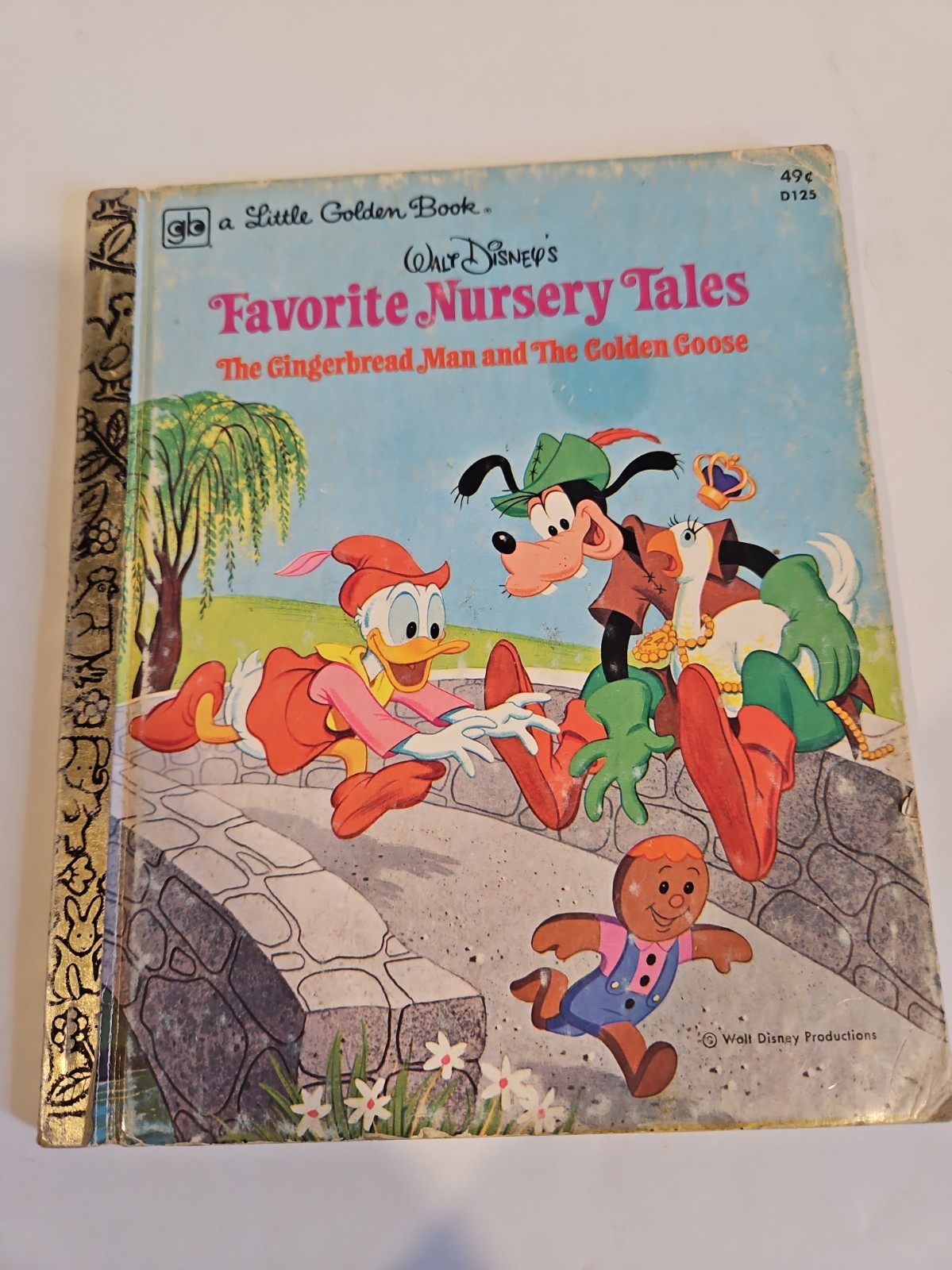 VINTAGE LITTLE GOLDEN BOOK D125,  Walt Disney\'s FAVORITE NURSERY TALES