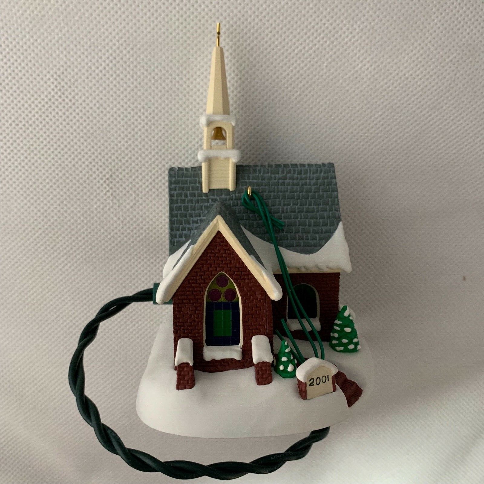 Hallmark Keepsake Magic Collectors Candlelight Services 2001 Christmas Ornament