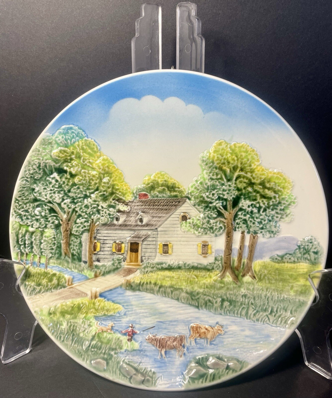 Majolica West Germany 3752 Art Pottery 3D Farmhouse Cows Stream 9 Inch Vintage
