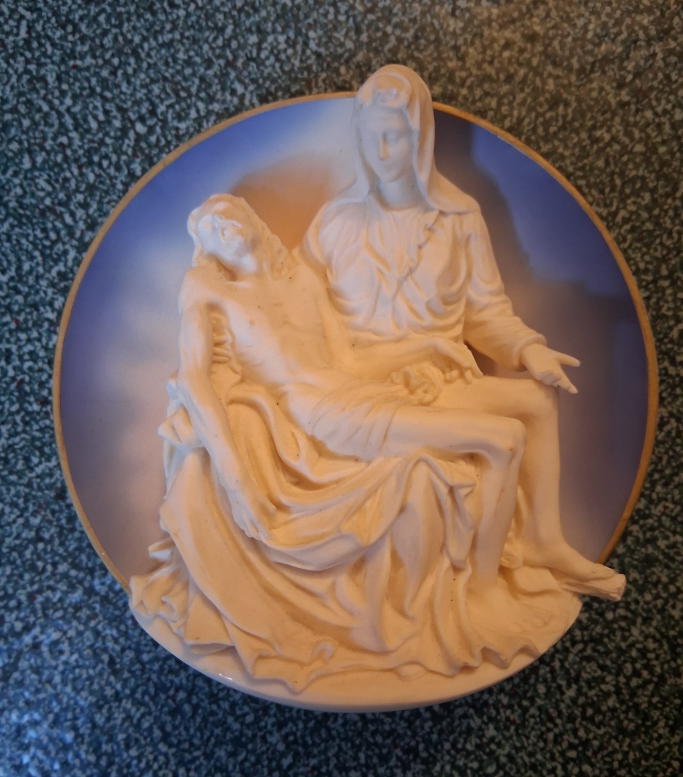 Michelango\'s Pieta 500th Anniversary Collectors Wall Plate Bradford Exchange Michelango\'s Pieta 500th Anniversary Collectors Wall Plate Bradford Exchange