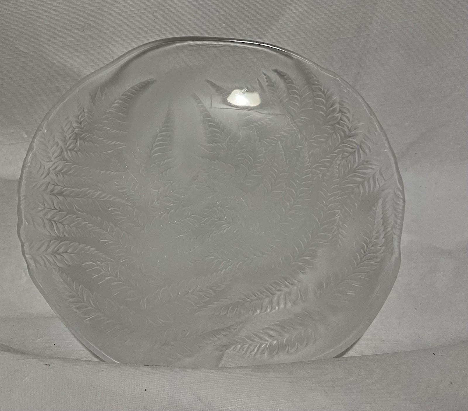 Vintage Hoya Crystal Frosted Ferns Round Platter Japan Art Glass Signed