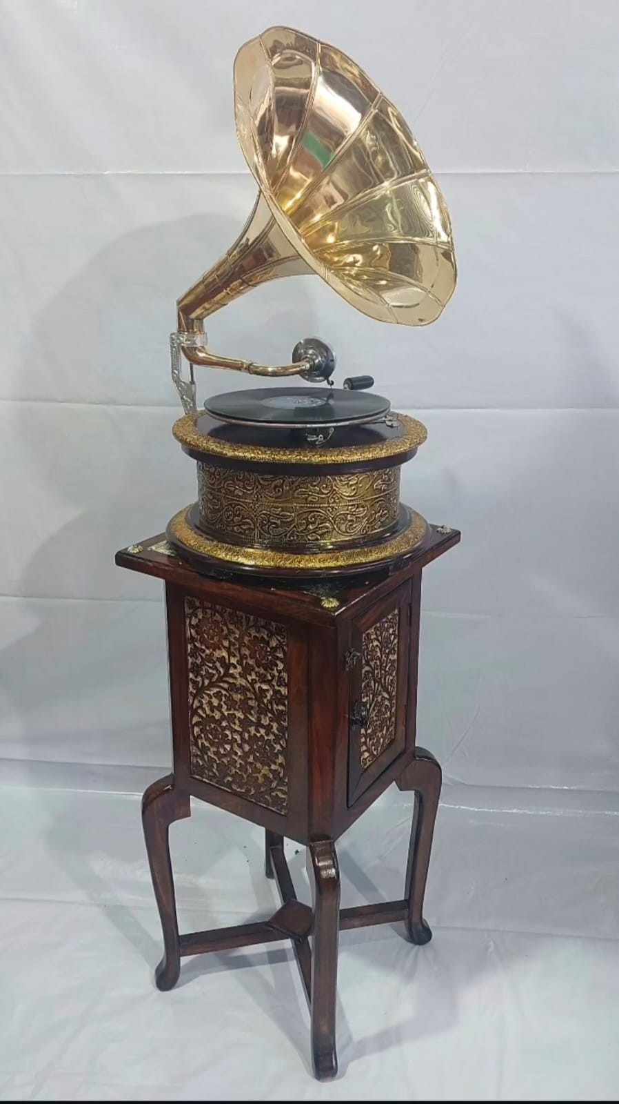 HMV Gramophone Fully Functional Working Phonograph, win-up record player gift