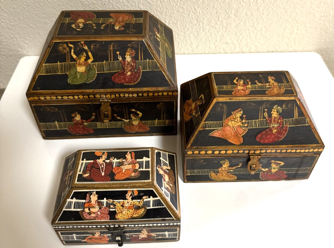 Anglo-Indian Wood Box Collection Vintage – Set of 3 Decorative Carved Boxes