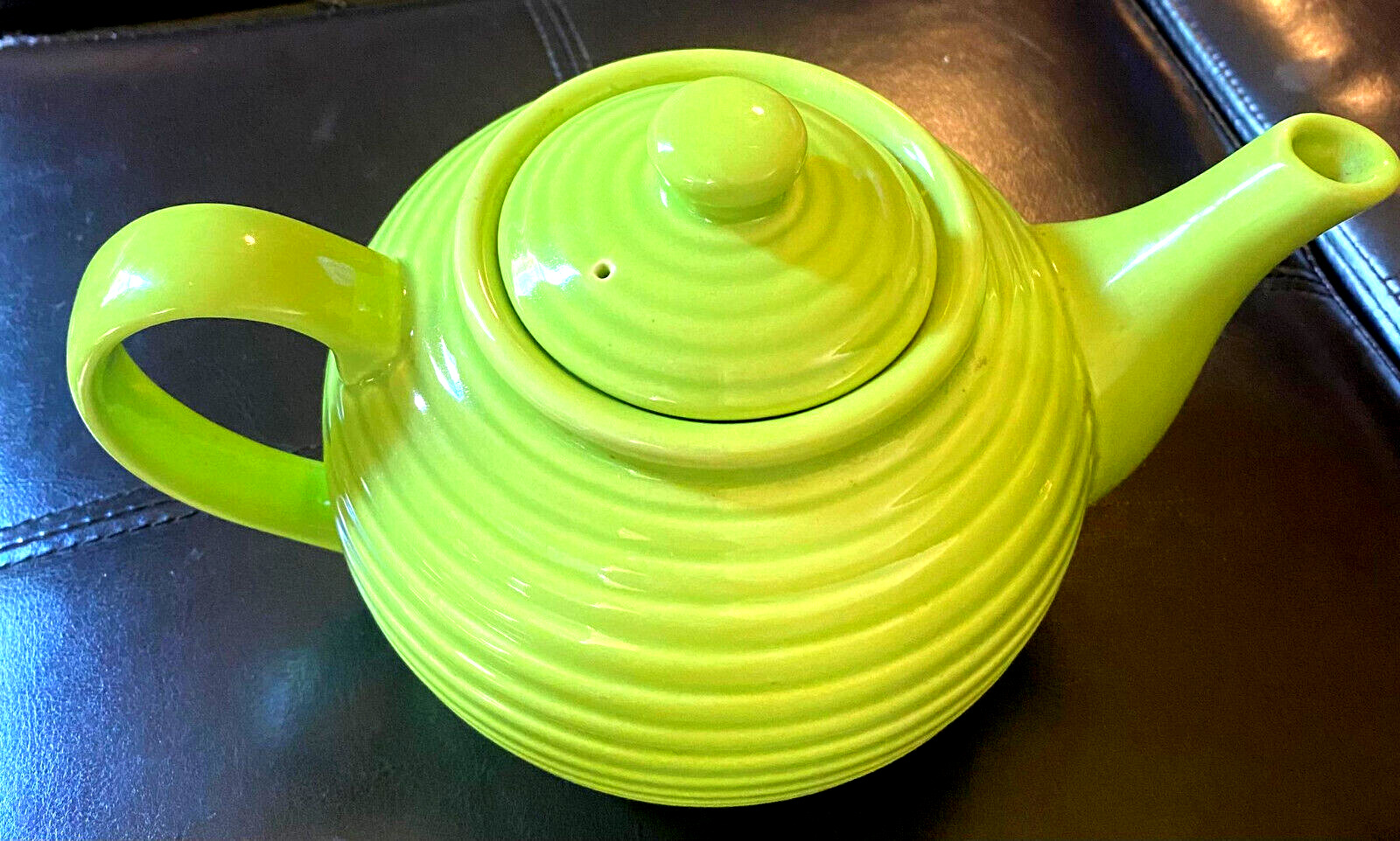 Vintage Hues N Brews Green Ribbed Teapot Color Coordinates For Coffee & Tea 9.