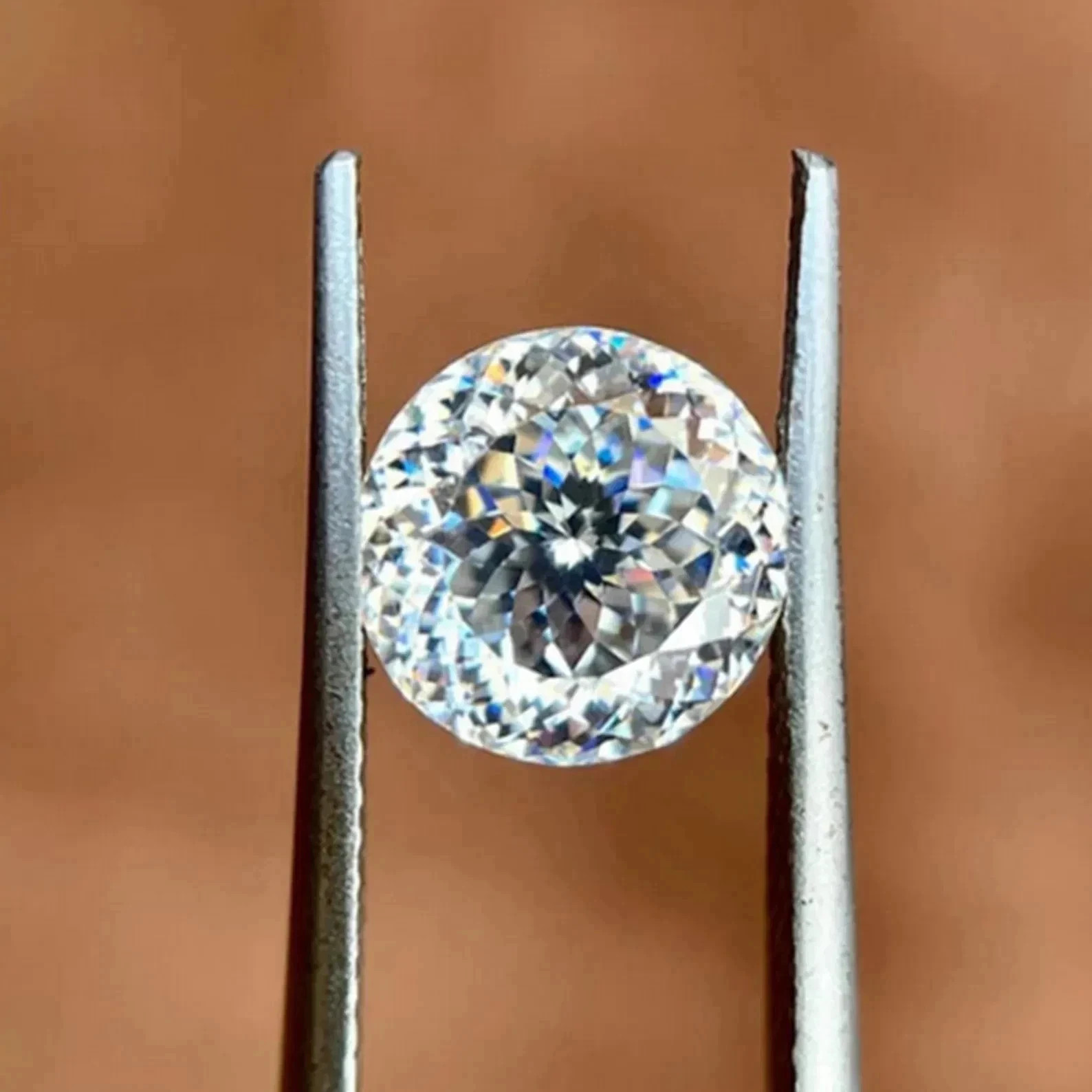 High-Quality 2.8 Ct Mossanite Diamond Round Portuguese VVS1 Clarity, 9.4x5.8 mm