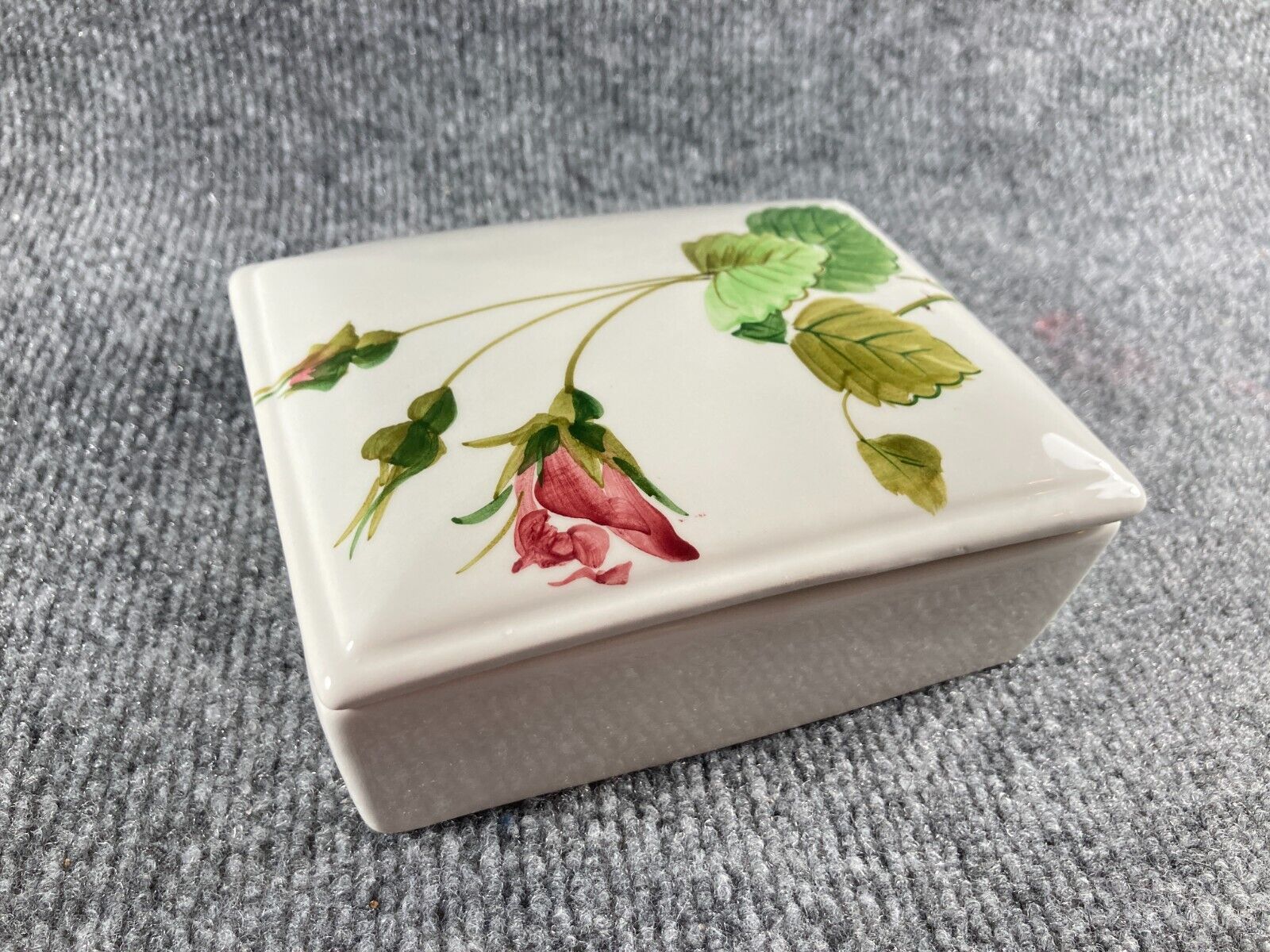 Vintage Ceramiche Leonardo Ceramic Box Trinket Jewelry Box With Lid 5.5 x 4.25\
