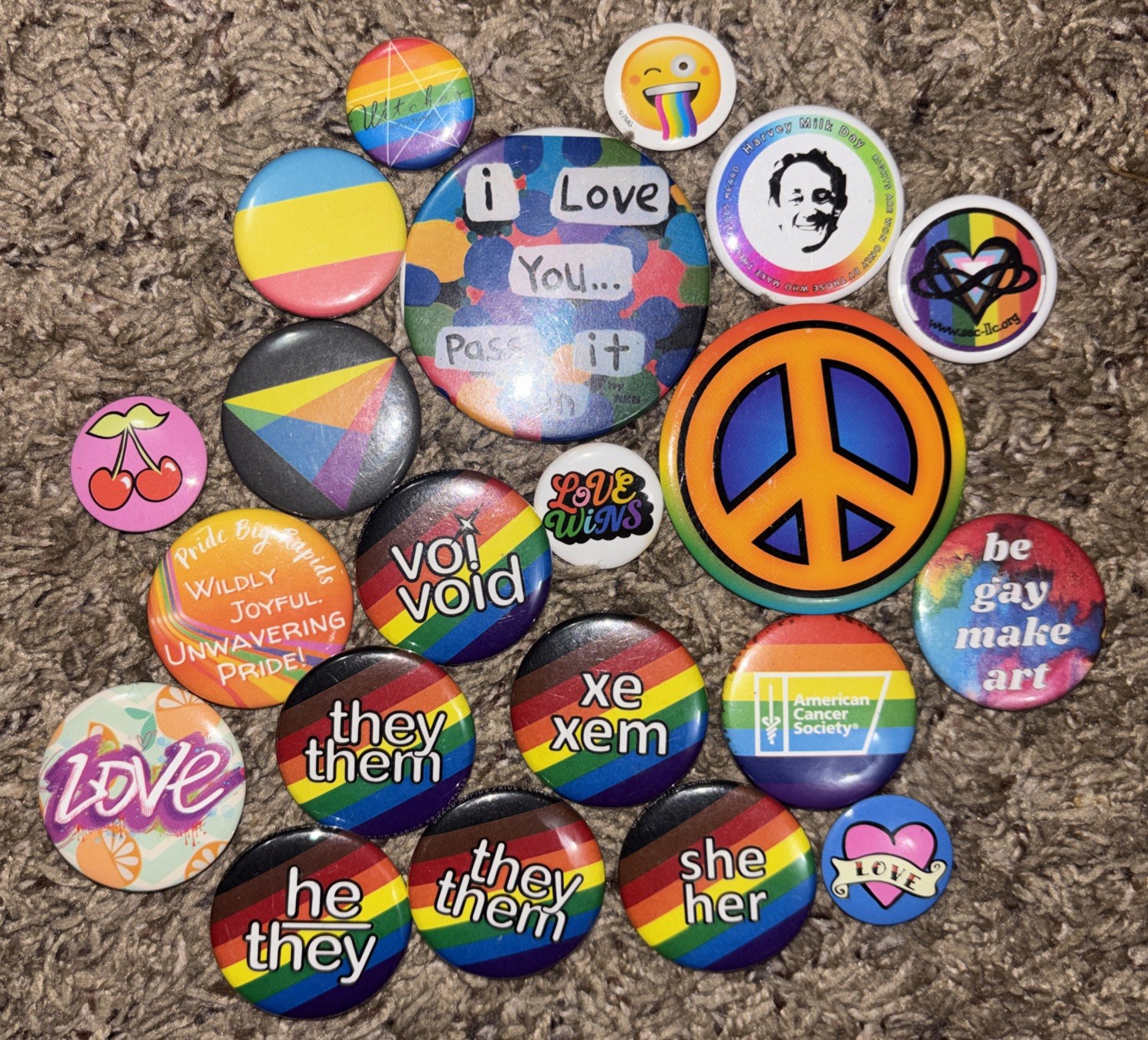 Vintage Gay Pride LGBTQ Lot Of 21 Buttons Pins Badges