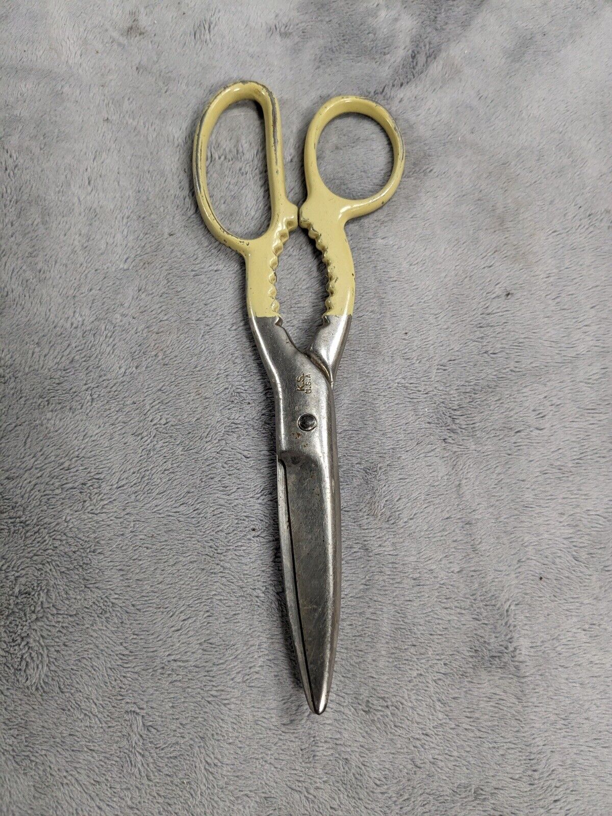 VINTAGE WISS Kitchen Shears Scissors 1950's Jar Claw Bottle Opener USA