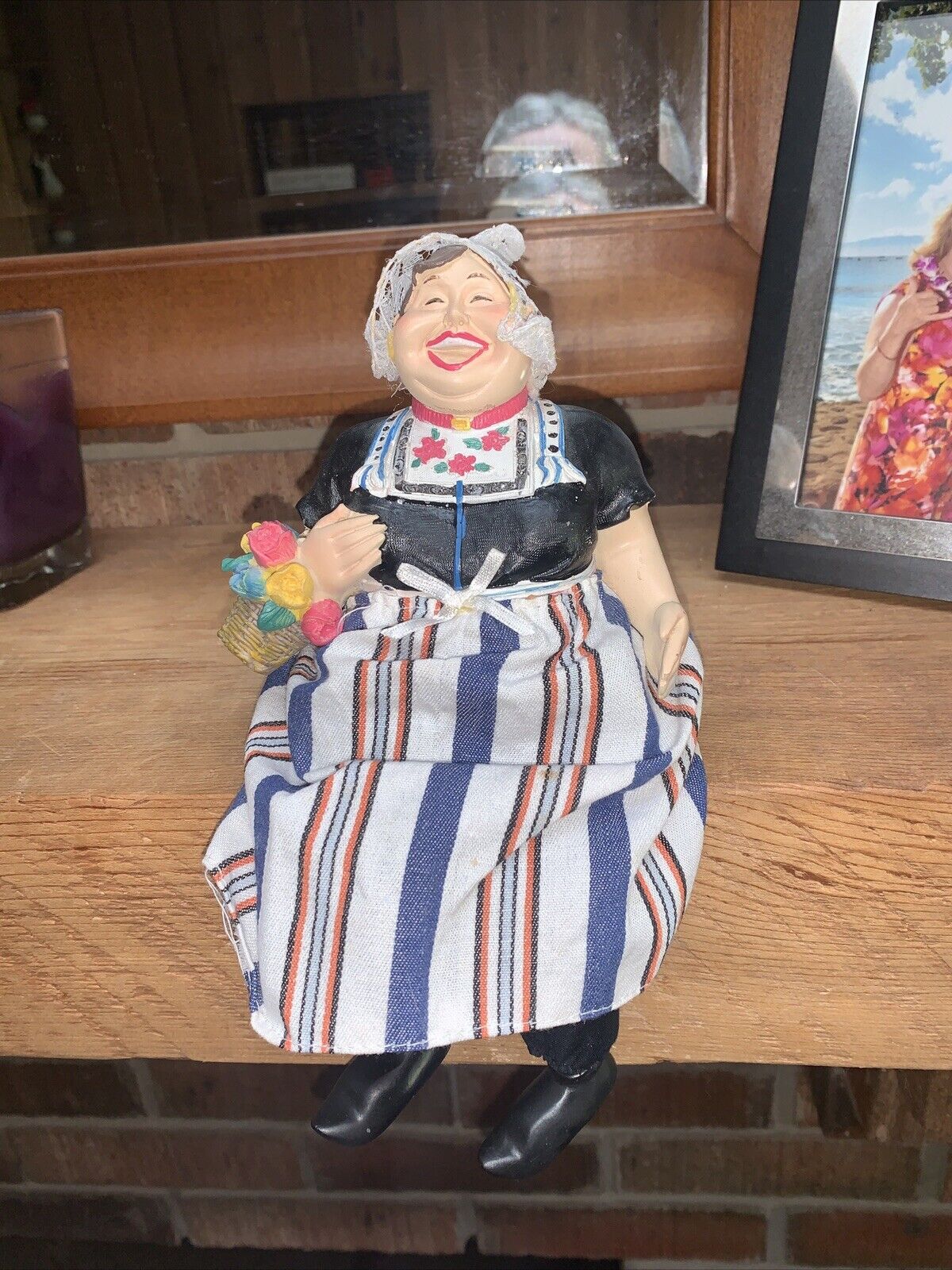 Holland Dutch Shelf Sitter Fat Lady Preowned Vintage