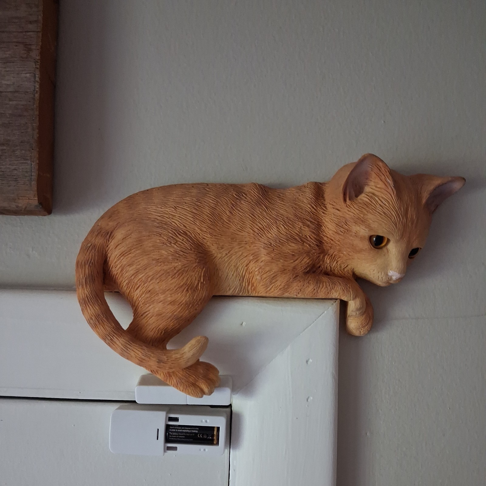 Orange Ginger Tabby Cat Door Frame Shelf Sitter  Resin Beautiful Detail & Eyes