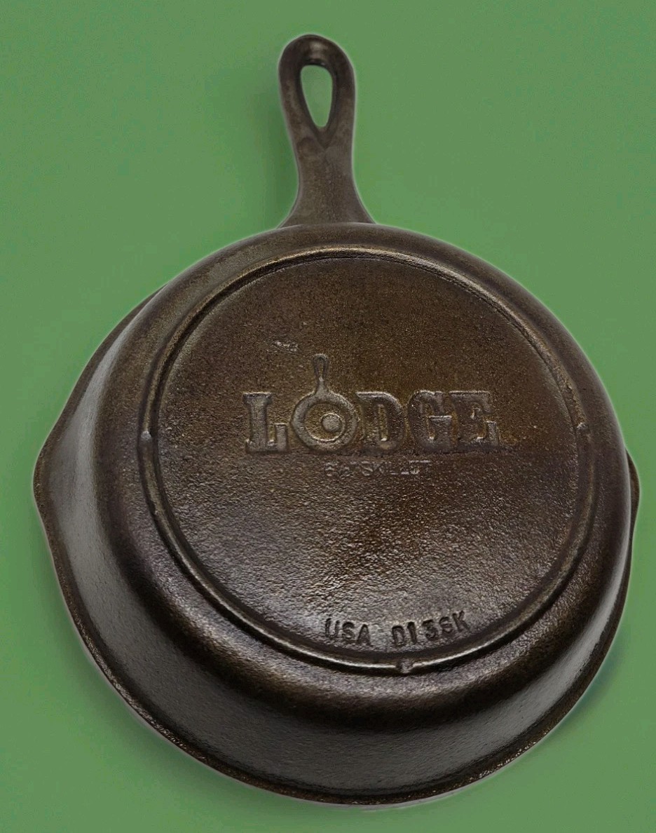 LODGE #3 SK D 6.5” Cast Iron Skillet 3 Notch Made In USA Very Clean LODGE #3 SK D 6.5” Cast Iron Skillet 3 Notch Made In USA Very Clean
