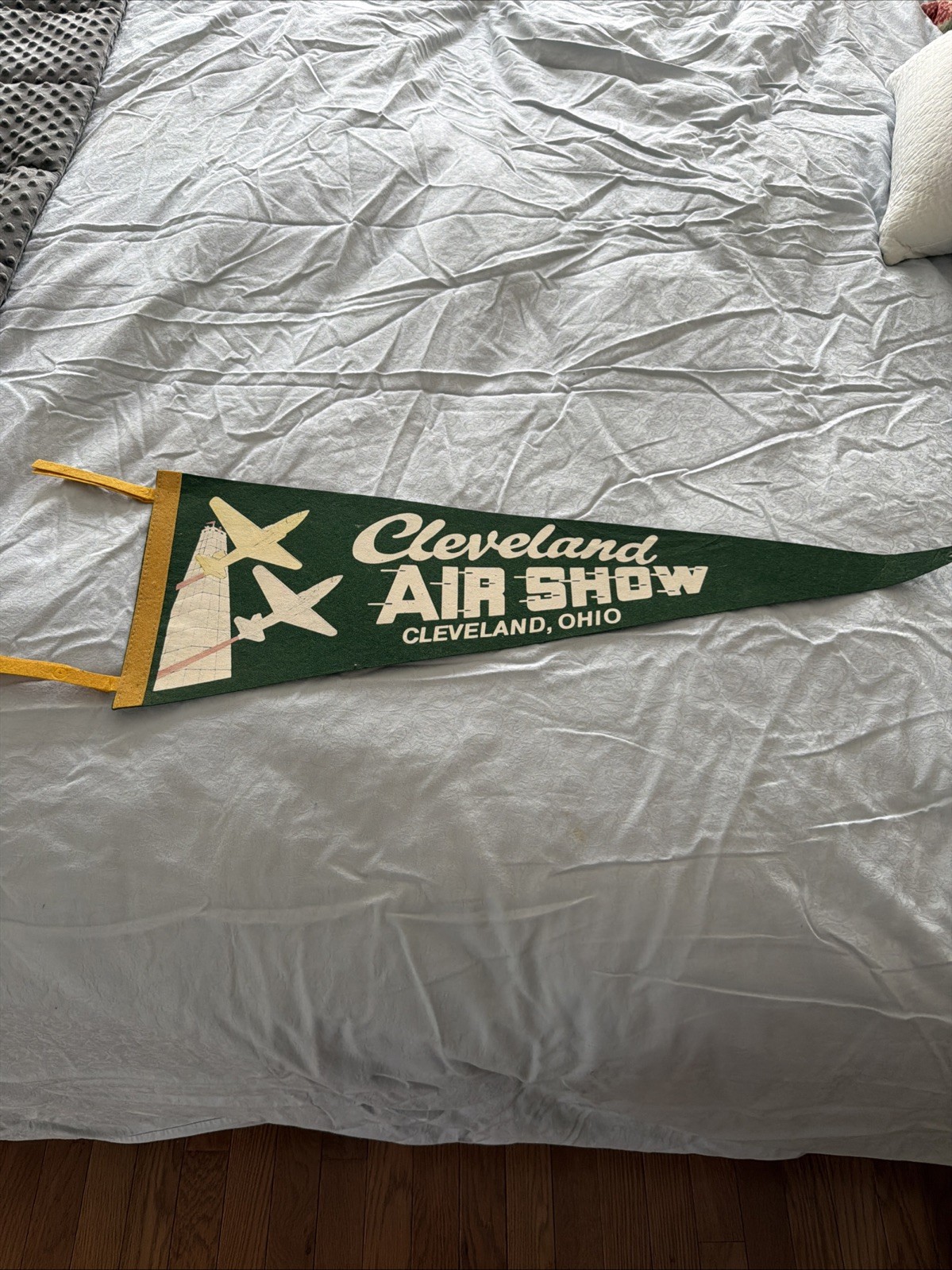 VINTAGE  Felt  Cleveland Air Show  pennant Very Rare