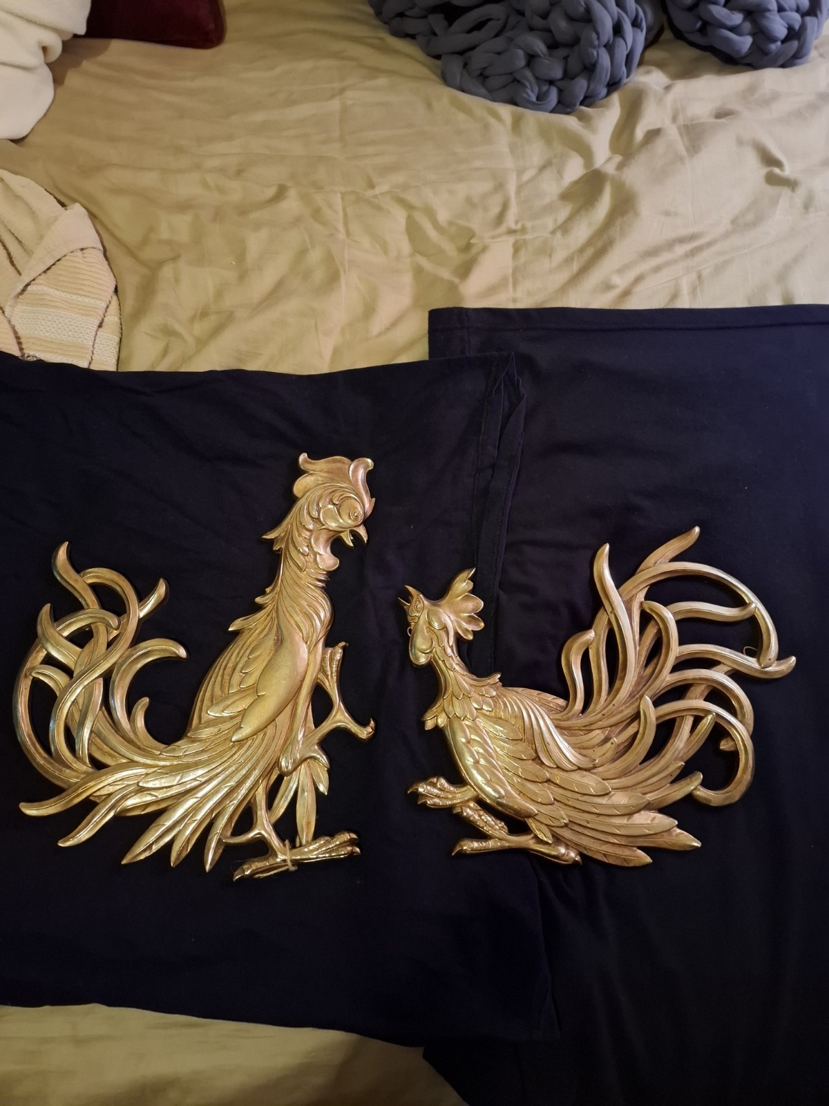 Pair of Vintage Mid Century Syroco Gold Wood Roosters Wall Decor Regency