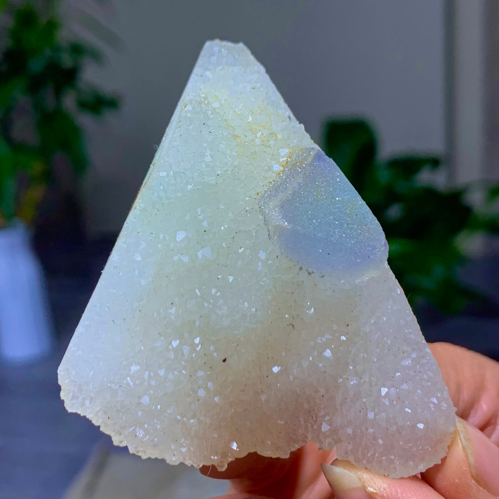84G Natural purple green octahedral fluorite and crystal symbiosis mineral