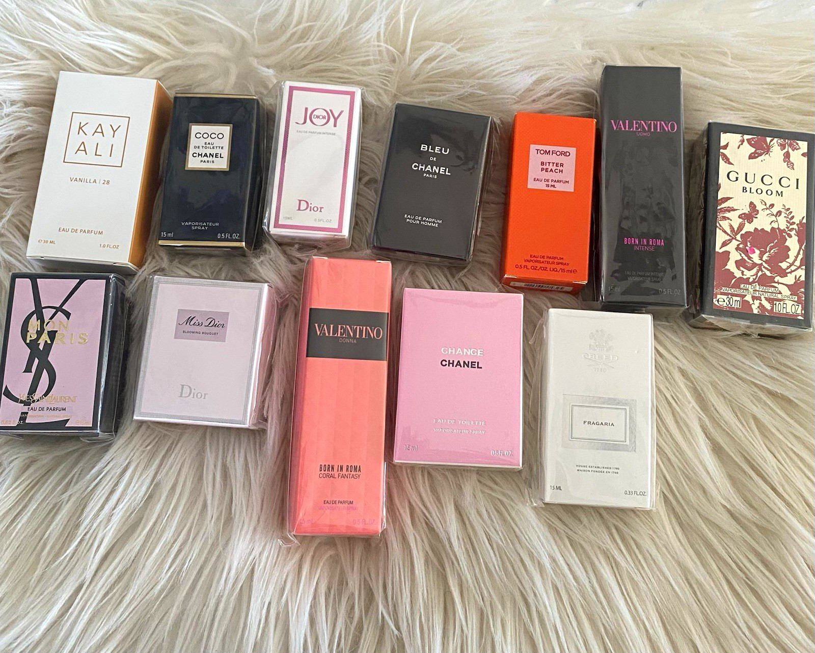 12 Mixed Brands Perfume Miniatures Kayali Chanel Dior Tom Ford Valentino Gucci 12 Mixed Brands Perfume Miniatures Kayali Chanel Dior Tom Ford Valentino Gucci