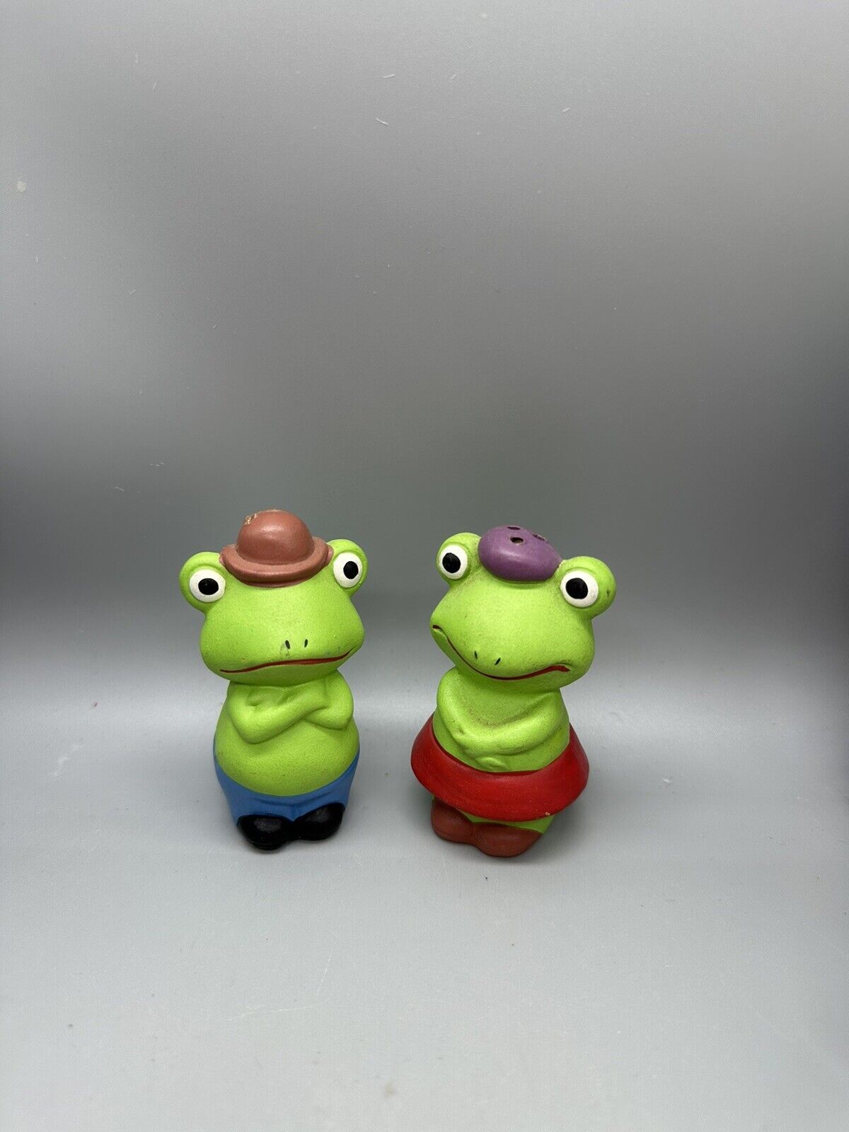 Vintage Anthropomorphic Frog Couple Salt Pepper Shakers
