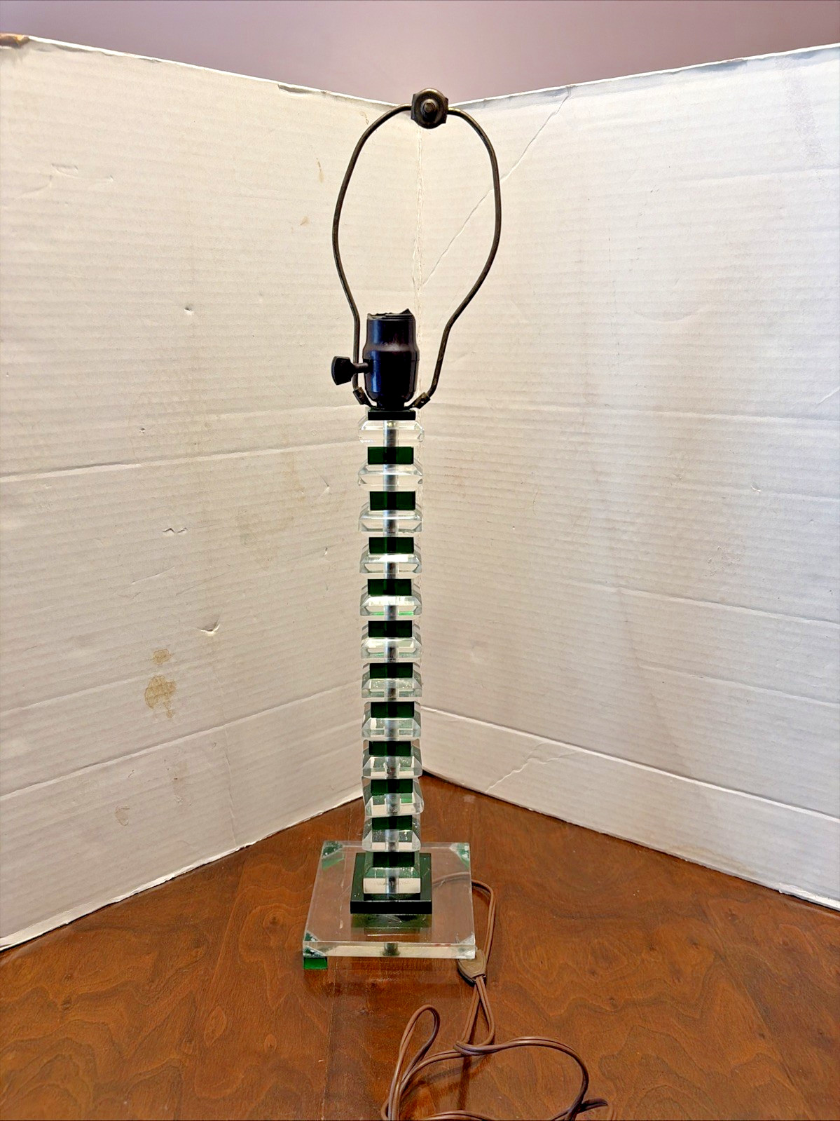 Vintage MCM Lucite Acrylic Stacked Cube Table Lamp Emerald Green 24