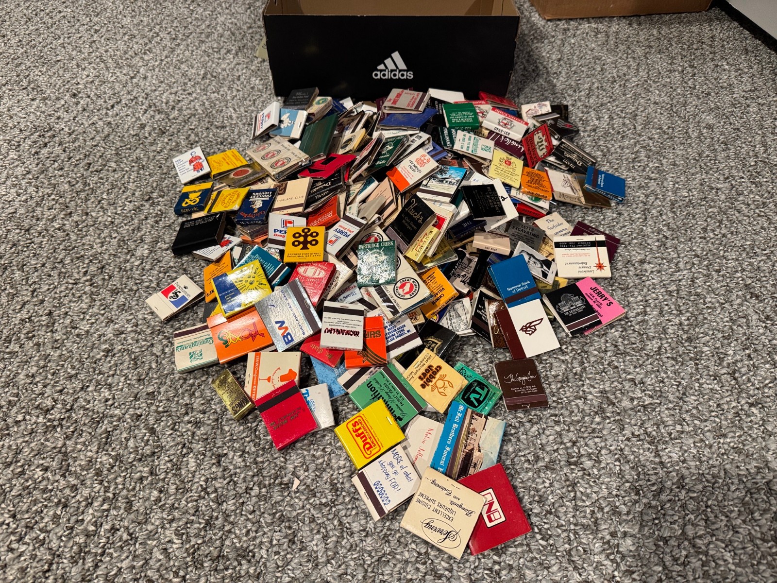 Large Lot of Michigan/Metro Detroit Are Restaurant, Business, Motel Matchbooks