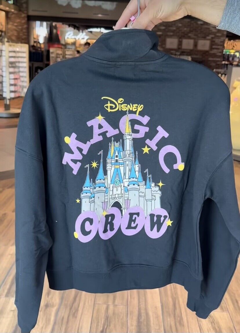Disney Parks 2024 Sorcerer Mickey Magic Kingdom Castle Magic Crew Pullover L