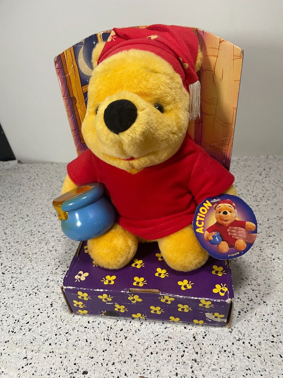 NEW- Vig Winnie-the-Pooh Plush- Sleepy Time Bear-Night Light-Fisher Price 1998