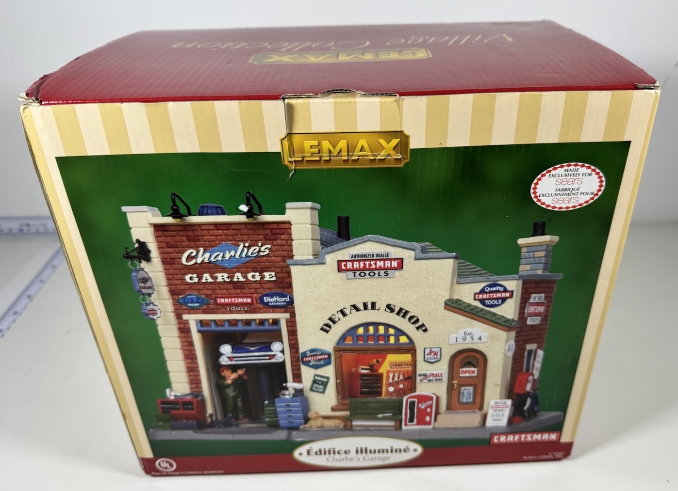Lemax Craftsman Charlie\'s Garage 15287 Christmas Village 2011 (SEARS EXCLUSIVE)