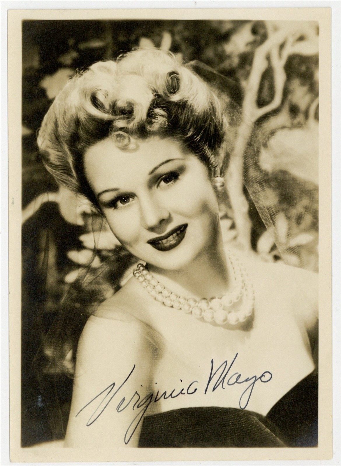 Virginia Mayo 1945 Signed 5x7 American Actress Danny Kaye Photo Portrait J14149 Virginia Mayo 1945 Signed 5x7 American Actress Danny Kaye Photo Portrait J14149