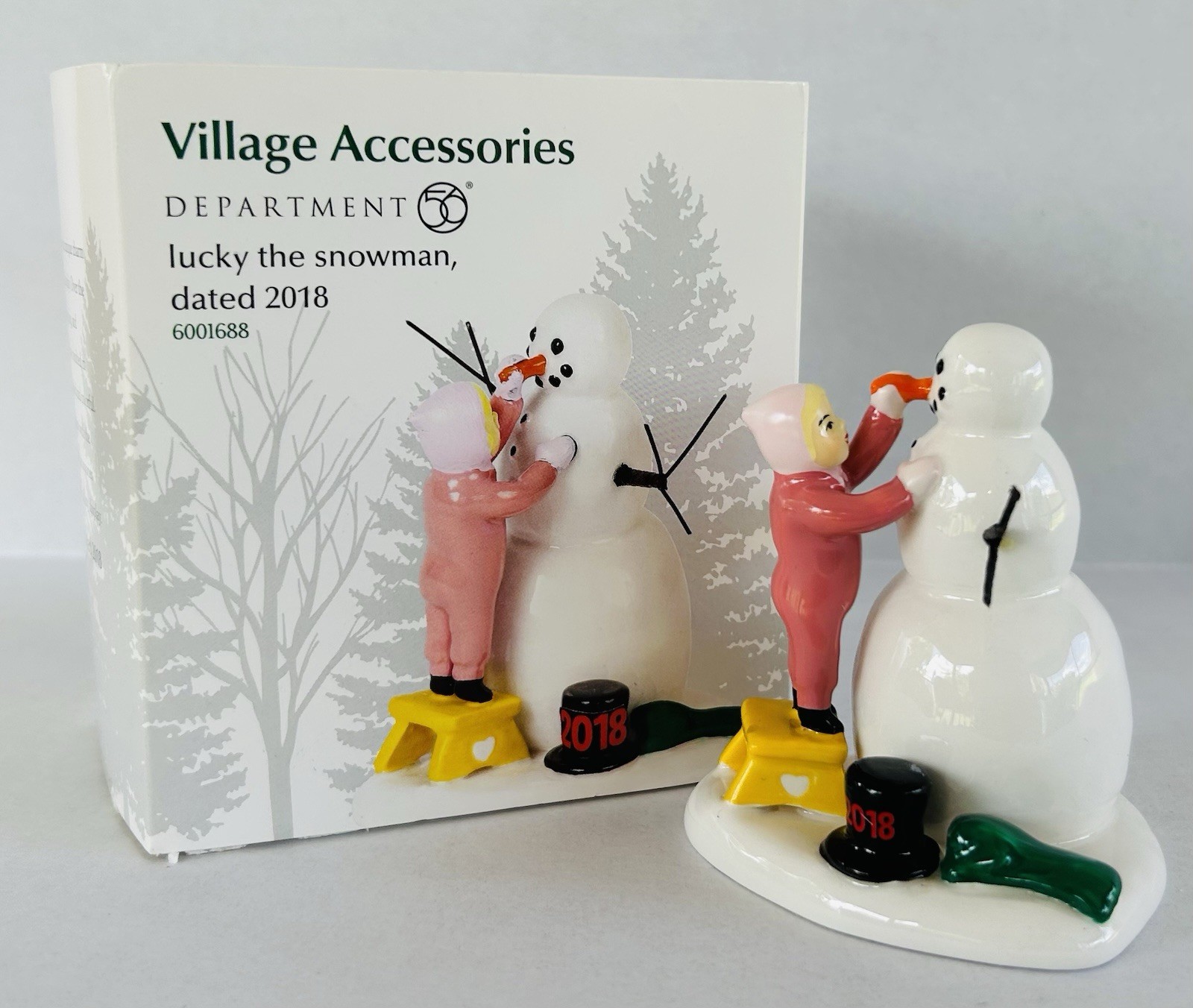 Dept 56 Christmas Village Accessories Lucky the Snowman 2018 #601688