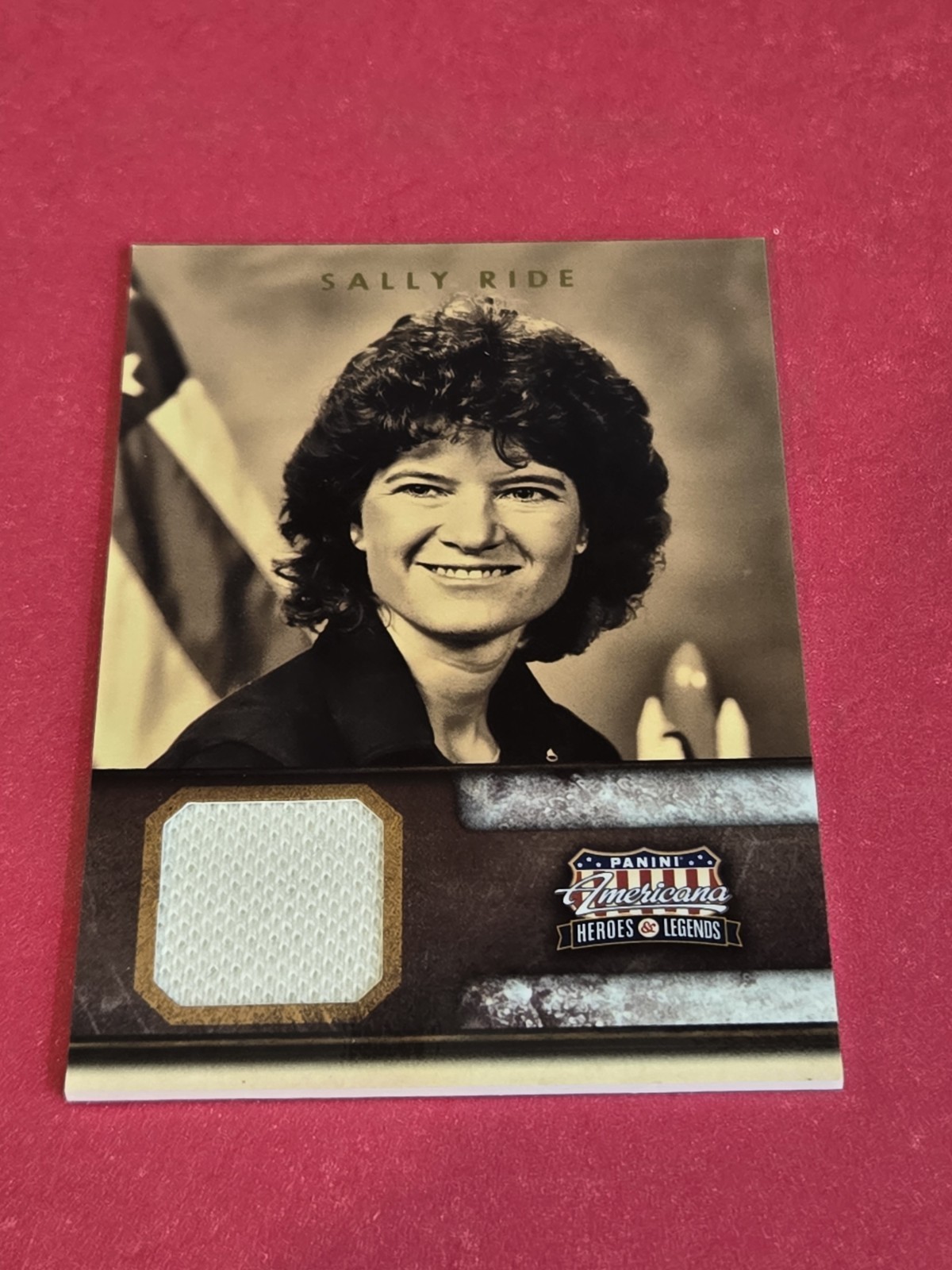 SALLY RIDE - 2012 PANINI AMERICANA HEROES & LEGENDS MATERIALS RELIC CARD /425