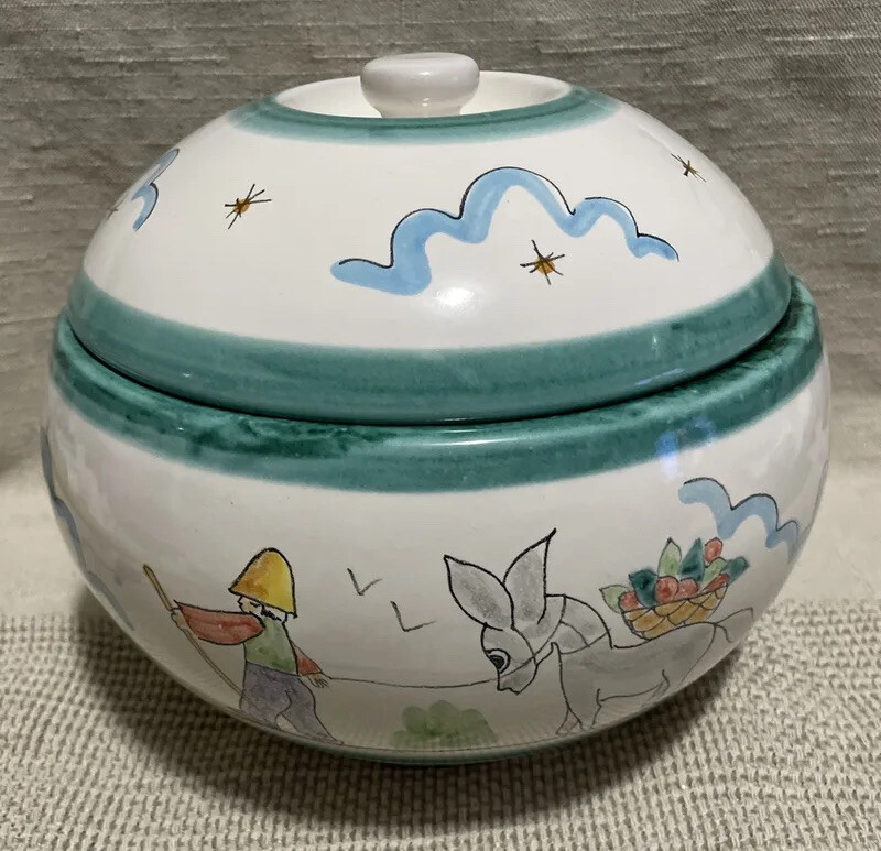 VIE TRITALY S.R.I. VIETRI SU MARE -SA VEGATABLE TUREEN - LARGE COVERED BOWL VIE TRITALY S.R.I. VIETRI SU MARE -SA VEGATABLE TUREEN - LARGE COVERED BOWL