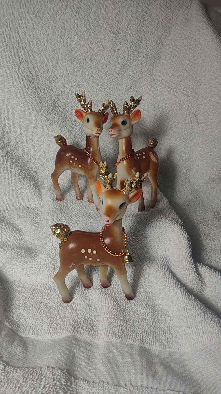 Set of 3 VTG Soft Plastic REINDEER Swivel Heads /Bells /Glitter Hong Kong