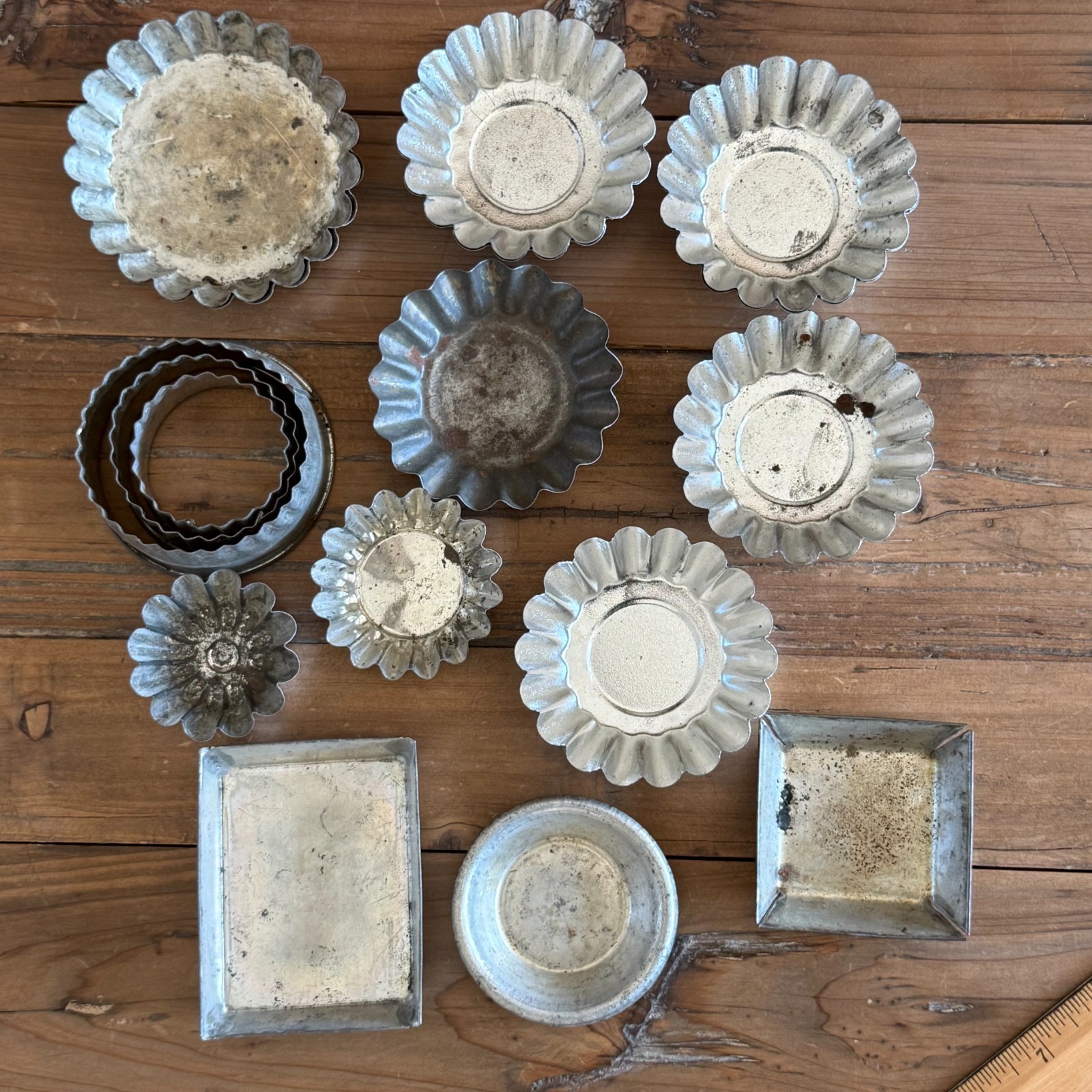 Antique Vintage Tin Baking Molds Cookie Cutters Lot of 17 Primitive Kitchen